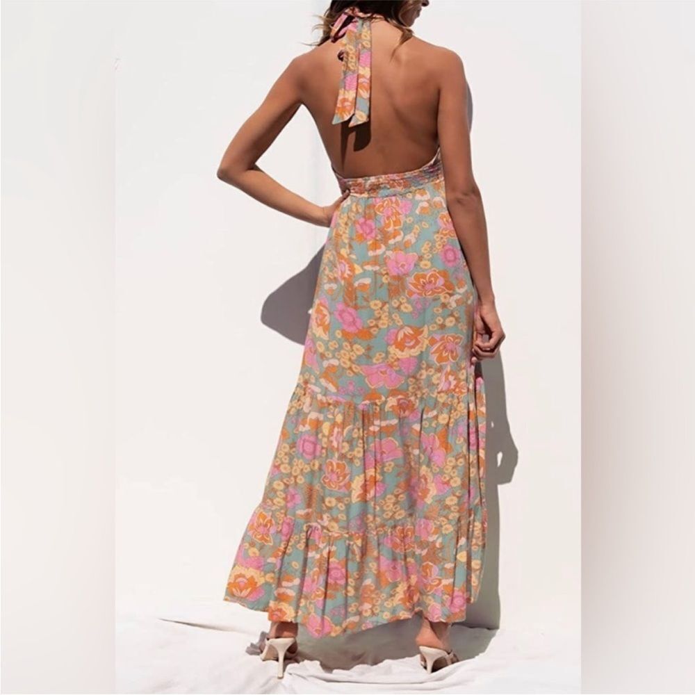 NWT- Crossover Halter Neck Sleeveless Maxi Dress Floral Sz M - Picture 3 of 9